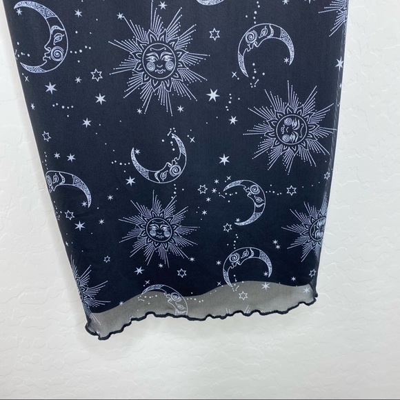 Sun & Moon Dress - Picture 7 of 8